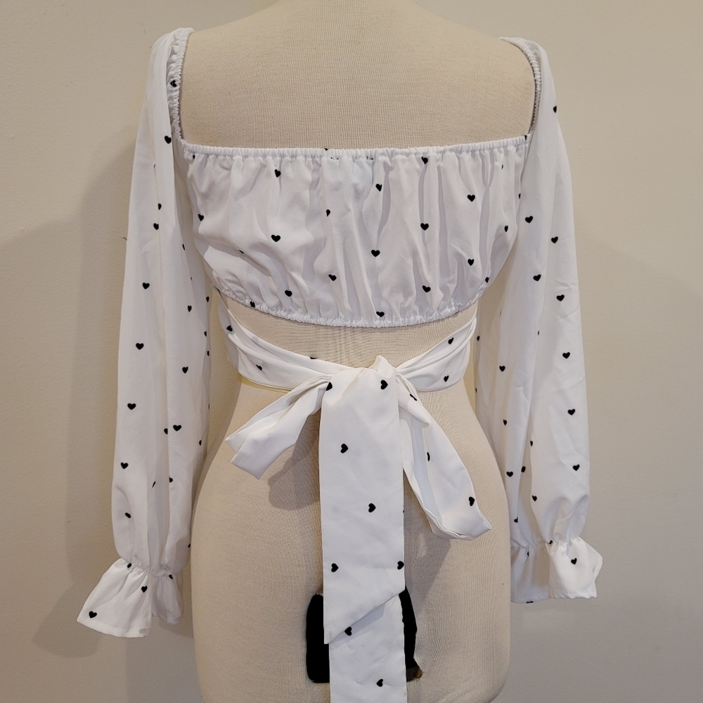 Milk & Honey Boutique puff Sleeves heart wrap crop top s… - Picture 15 of 17